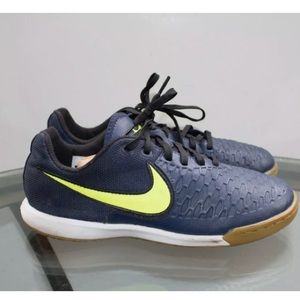 Nike JR MagistaX Pro IC Indoor Soccer Shoes